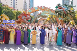 Over 5,000 people join ‘Ao dai’ parade in HCM City
