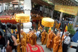 Requiem held for over 2 million Vietnamese famine victims