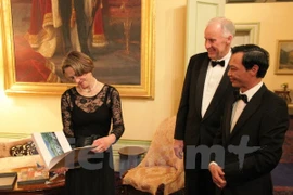 Vietnam, Australia boost trade, education ties