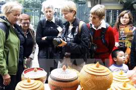 Hanoi tourism sector eyes Western Europe, Belarus tourists