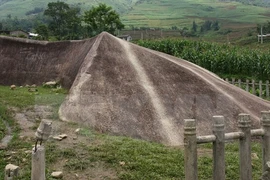 Ancient stones uncovered in Mu Cang Chai