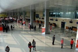 Canadia firm considers 210 mln USD security service at Noi Bai Airport