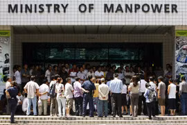 Singapore makes room for foreign manpower 