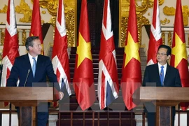 UK Prime Minister wraps up official visit to Vietnam 