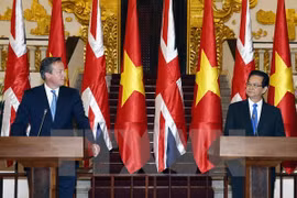 UK Prime Minister wraps up official visit to Vietnam 