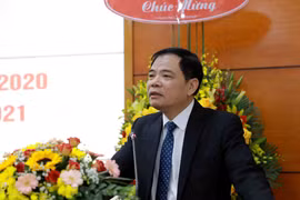 Minister urges quick building of project on natural forest protection