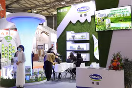 Vinamilk displays “double standards” organic dairy products at FHC Shanghai trade show