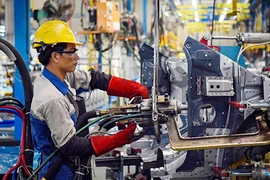 Vietnamese businesses could join global supply chains with sound strategies: experts 