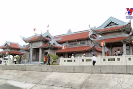 Heading to Truong Sa to hear pagoda bells