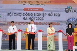 Supporting Industry Fair kicks off in Hanoi
