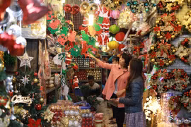 Xmas atmosphere spreading everywhere