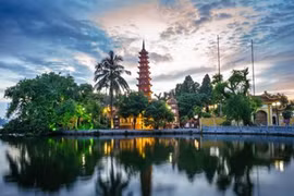 Hanoi starts welcoming more visitors 