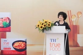 Businesswoman Thai Huong: Safe food for community’s health 