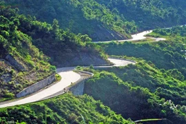 Hai Van Pass among ten most beautiful drives worldwide