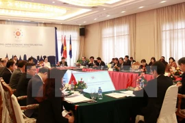 ASEAN, Japan ministers agree to strengthen economic ties