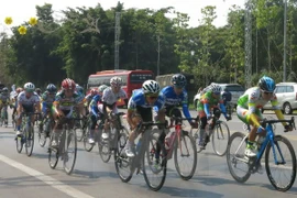 Japanese team win Binh Duong int’l women’s cycling race 