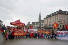 Vietnamese in Switzerland protest China’s illegal acts in East Sea 