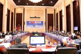 ASEAN +3 financial officials meet in Vientiane 