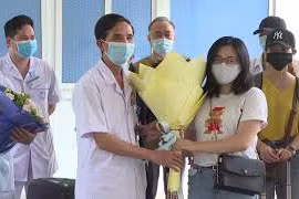 More COVID-19 patients given all-clear across Vietnam