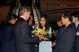 Argentina President pays State visit to Vietnam