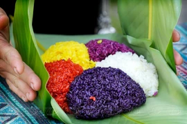 Five-coloured sticky rice - Quintessence of Muong Lo