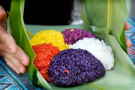 Five-coloured sticky rice - Quintessence of Muong Lo