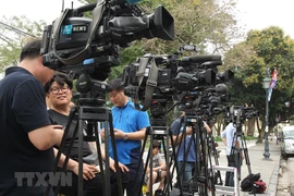 Foreign journalists arrive in Vietnam for US - DPRK summit 