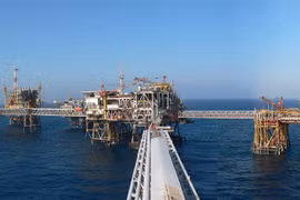 Adjustments needed for oil and gas sector to overcome hardships