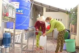 Localities hit by saline intrusion receive assistance