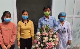 Last COVID-19 patient in Vietnam allowed to leave hospital