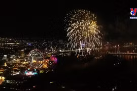 Da Nang bustling with summer tourism activities
