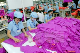 Vietnam's exports to grow 10 percent: HSBC 