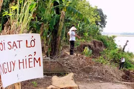 Thousands in Ben Tre face high risk of landslides