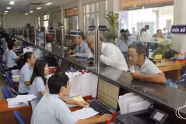 Firms expect customs improvements