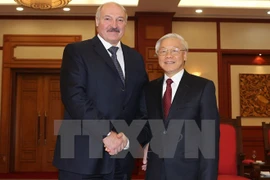 Party leader greets visiting Belarusian President