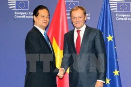 PM holds meetings with EU leaders 