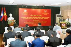 Vietnam, Laos foster human training cooperation