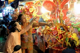 Lanterns brighten up HCM City streets ahead of Mid-Autumn Festival 