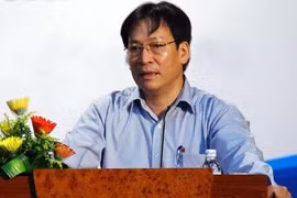 Vietnam must fight corruption: official