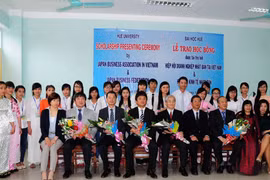 Japan grants scholarships to Hue students 