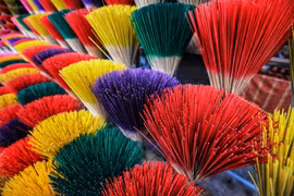 Thuy Xuan incense making village – quintessence of Vietnam