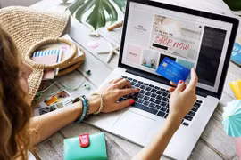 Vietnamese SMEs, consumers most optimistic about e-commerce