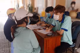 Community groups hold important role in HIV fight in Vietnam