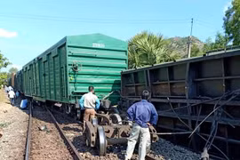 Causes of continual derailments need to be clarified