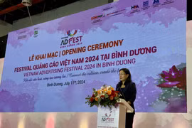 Deputy Minister of Culture, Sports and Tourism Trinh Thi Thuy speaks at the event. (Photo: VNA)