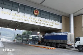 At the Kim Thanh International Road Border Gate No. 2 (Photo: VNA)