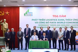 At the signing ceremony (Photo: organiser)