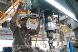 Production chain gradually adapting to new normal 