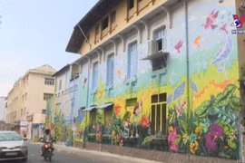 Murals give new look to HCM City’s old apartment buildings