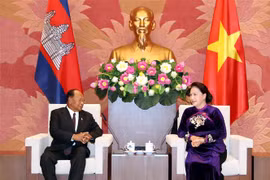 Cambodian top legislator begins official visit to Vietnam